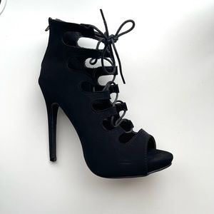 FASHIONNOVA PLATFORM HEELS